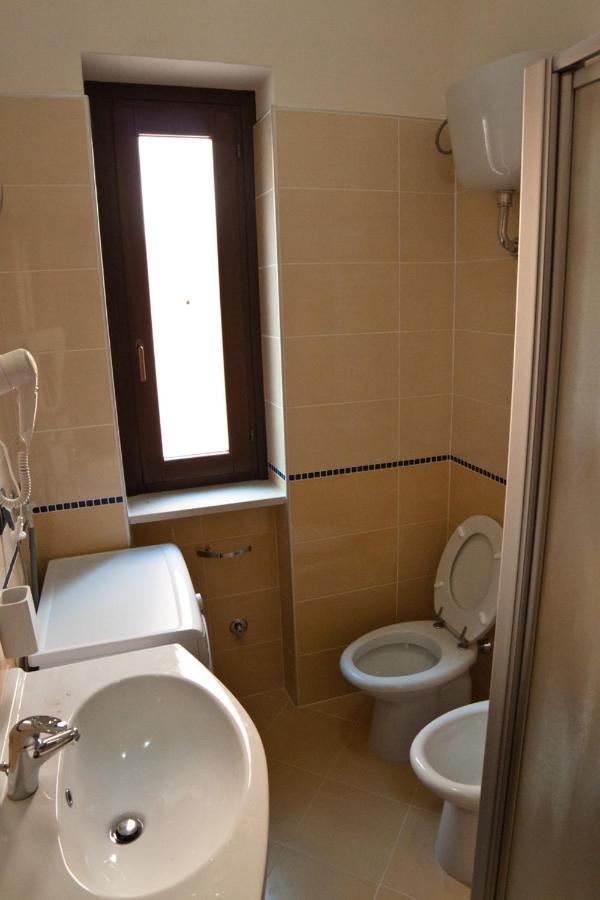 Appartamento I Tre Pini Pollica Esterno foto